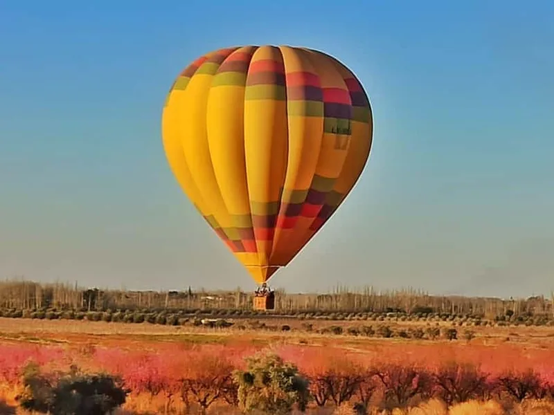 Hot air balloon rides in Mendoza