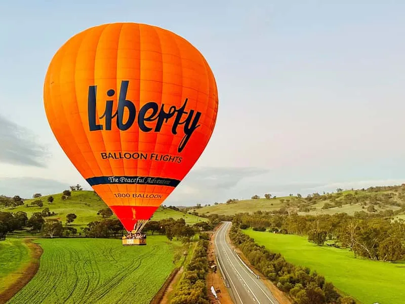 Avon Valley Sunrise Balloon Flight with Breakfast — hot air balloon ride in Perth